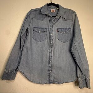 Levi's Classic Light Blue Denim Shirt. Sz M.